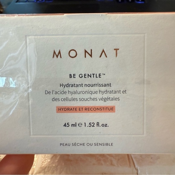 Nourishing Moisturizer by Monat - Picture 1 of 5